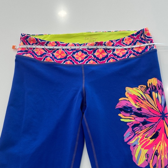 Lilly Pulitzer Cropped Leggings on Sunset Summer - Picture 5 of 6